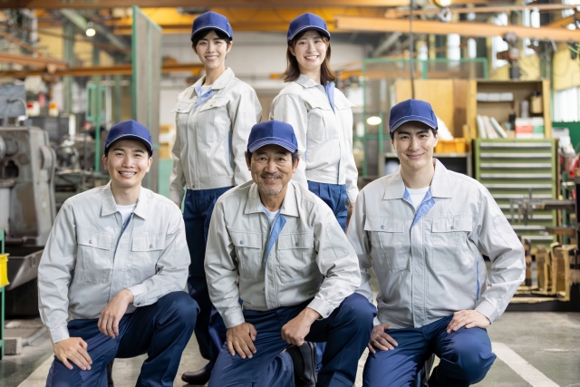 製造工場の社員